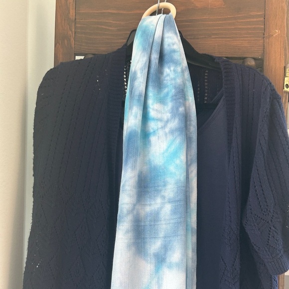 Tie Die Blue Wrap Scarf NEW ! Pre Washed Ready To Wear Boho Tassels - Picture 5 of 16